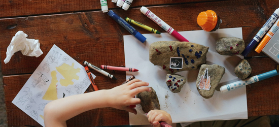 Kreativ med børn: 4 tips til mere kreativ leg