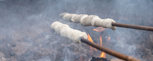 Nem opskrift på snobrød - 3 opskrifter på snobrødsdej til bålhyggen